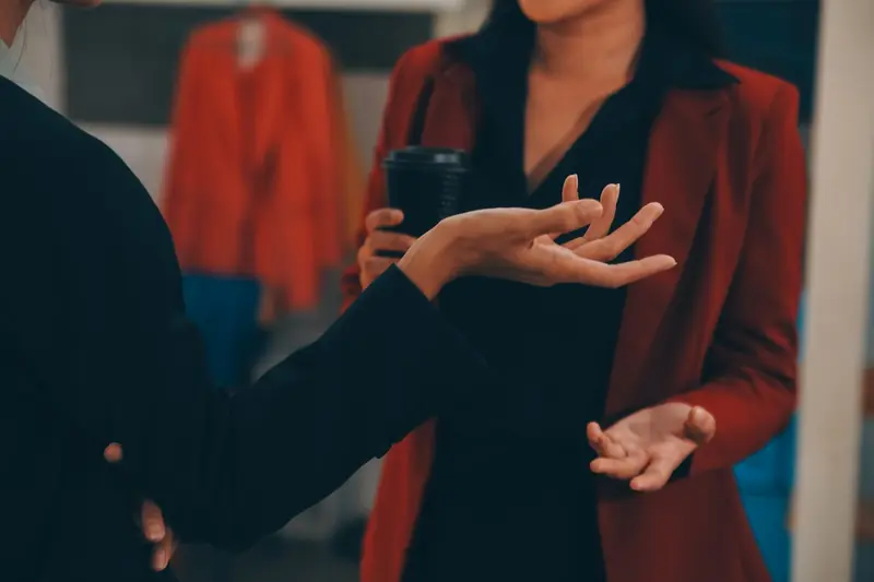 застлахователна тенденции индустрия